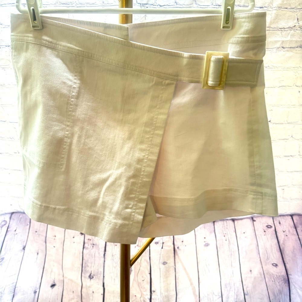 W by Worth White Wrap Skort size 14 NWOT